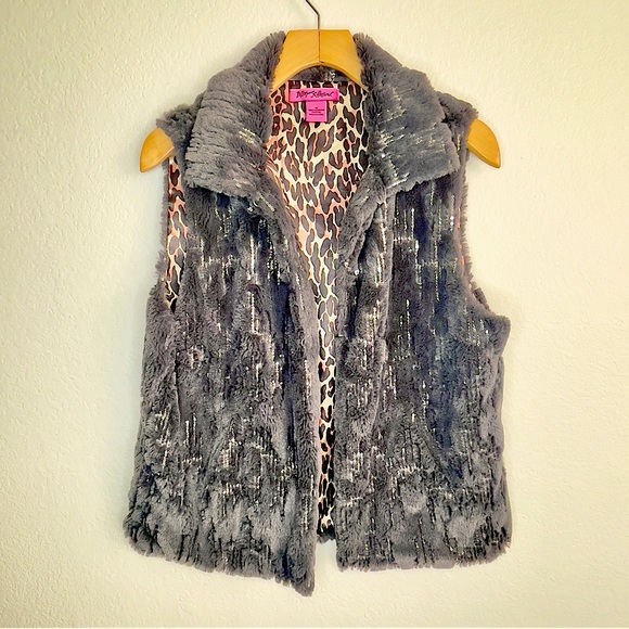 BETSY JOHNSON faux fur and silver sequins vest Women’s Super Soft - Picture 1 of 10